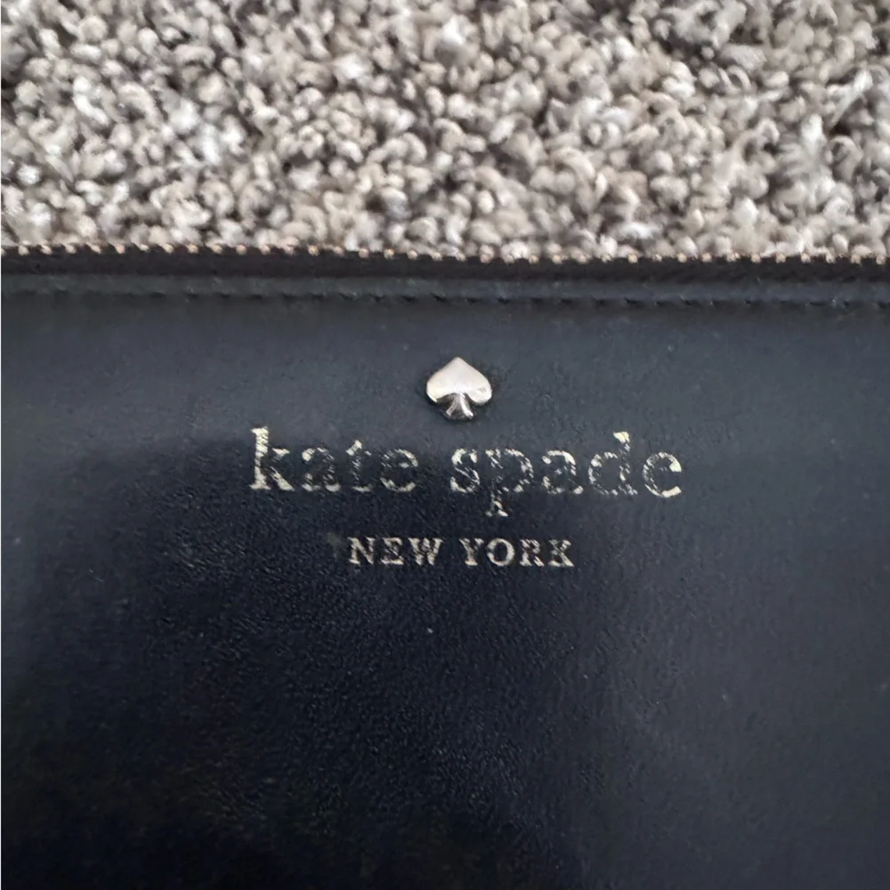 Kate Spade black and white zip around wallet